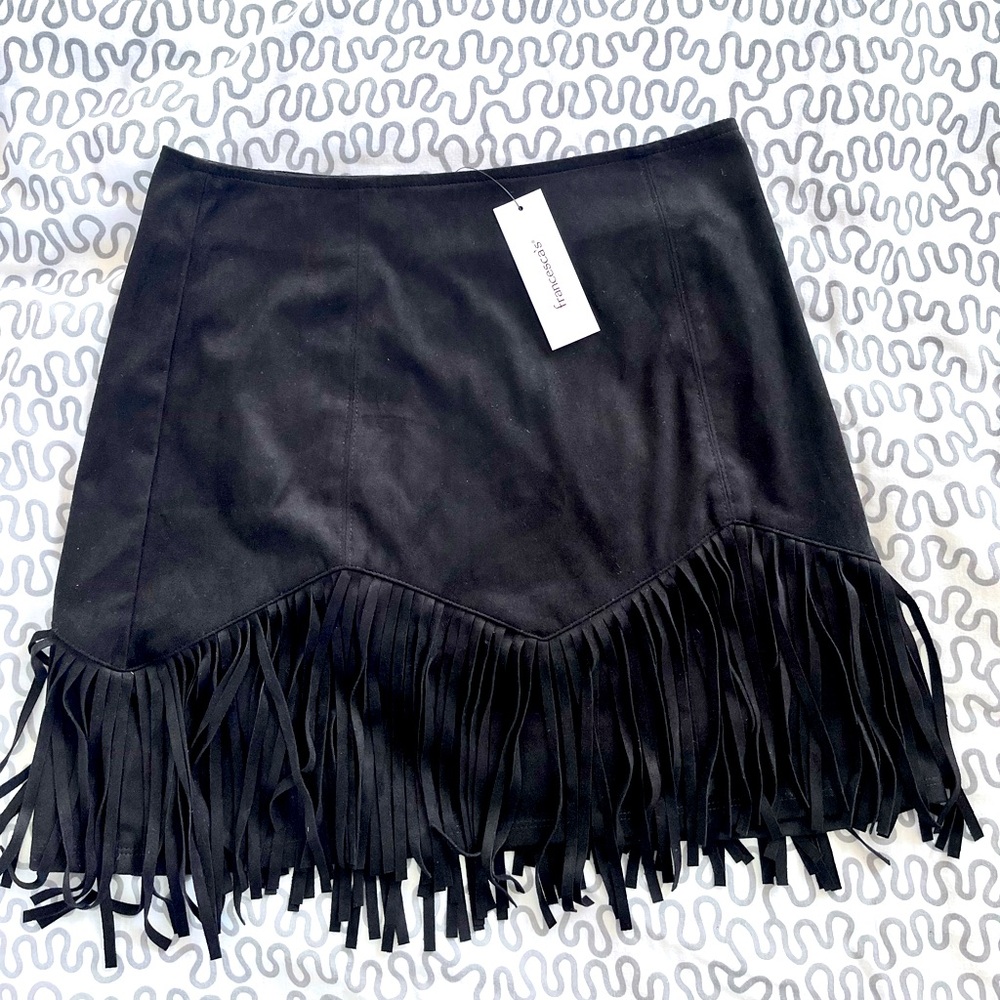 Cowgirl 🤠 black skirt 🖤